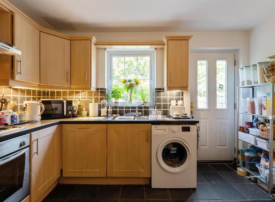 86 Leathem Square, Dundonald, Belfast, BT16 2QL