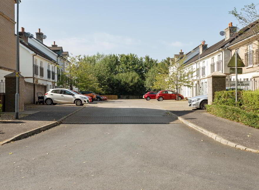 86 Leathem Square, Dundonald, Belfast, BT16 2QL