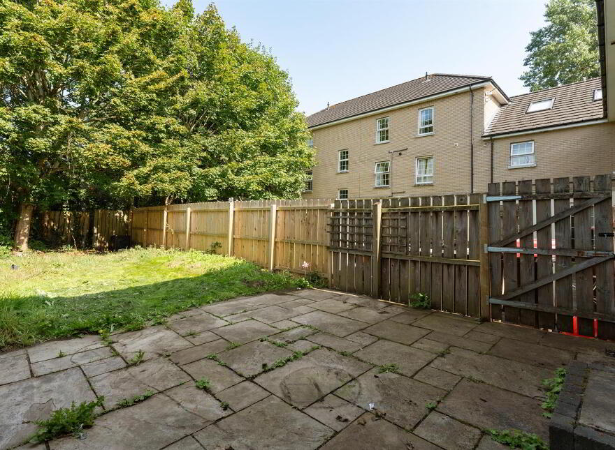 86 Leathem Square, Dundonald, Belfast, BT16 2QL