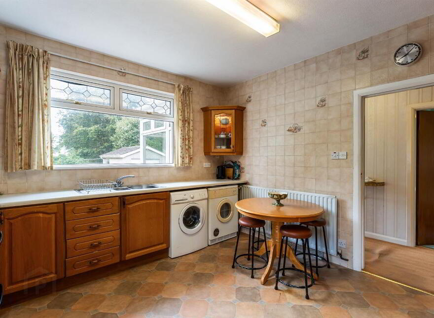 151 Groomsport Road, Bangor, BT20 5NZ