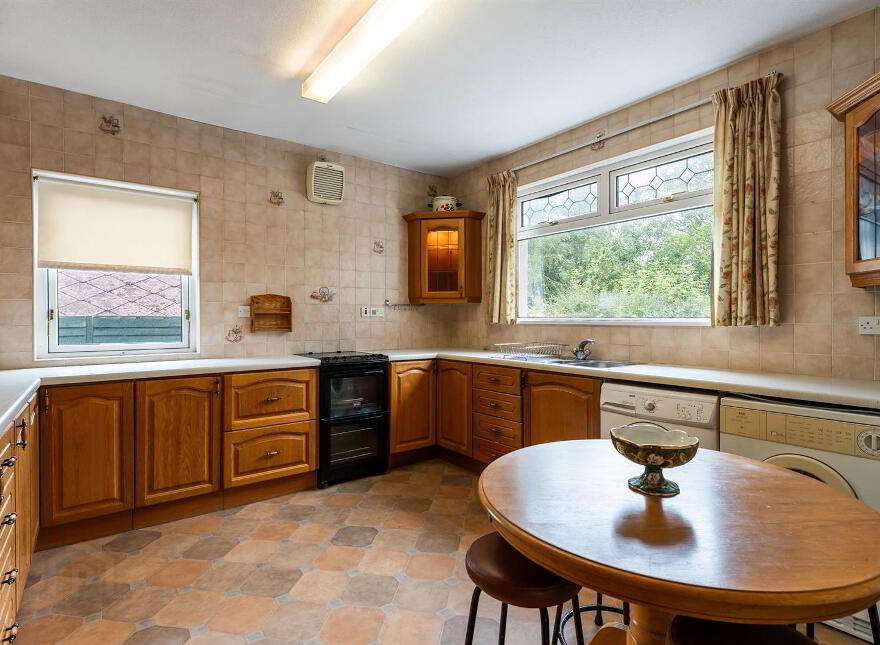 151 Groomsport Road, Bangor, BT20 5NZ