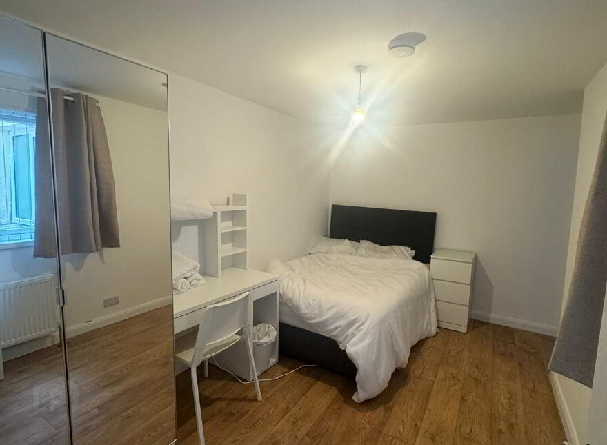 16 Nicholson Square, Derry, BT48 7LN