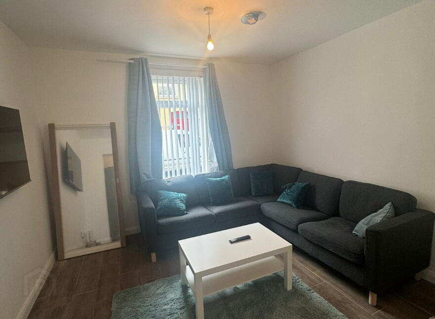 16 Nicholson Square, Derry, BT48 7LN