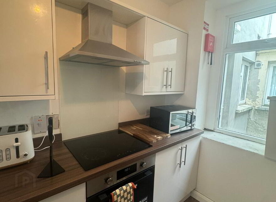 16 Nicholson Square, Derry, BT48 7LN