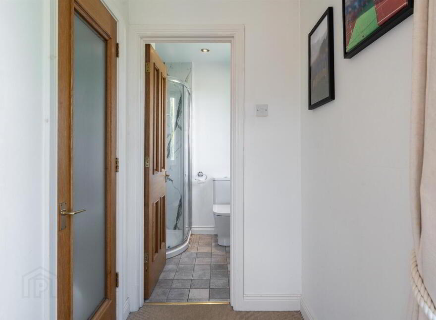 10 Stockbridge Road, Donaghadee, BT21 0PN