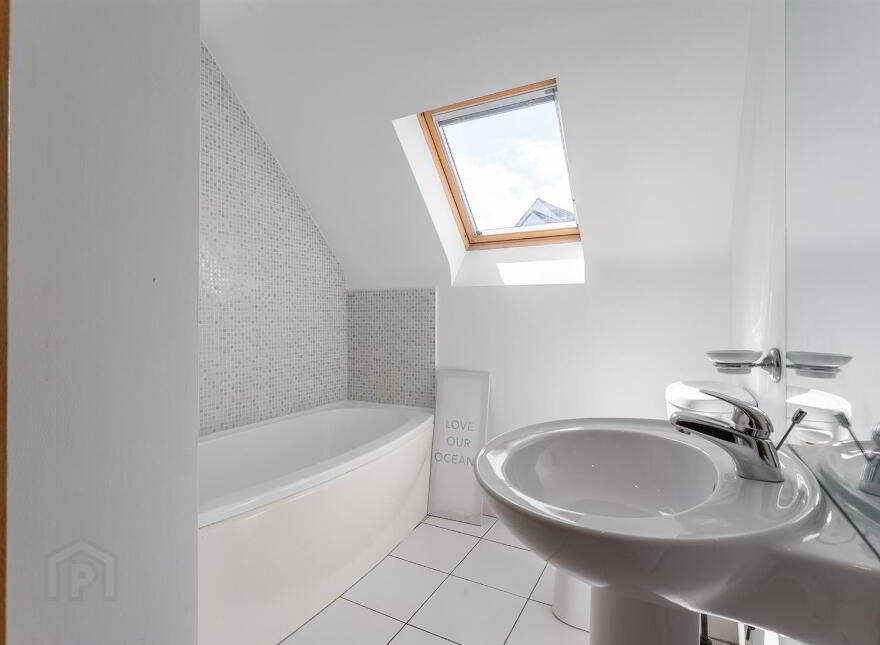 10 Stockbridge Road, Donaghadee, BT21 0PN