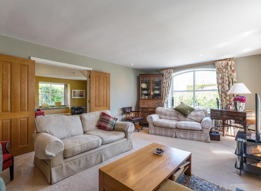 10 Stockbridge Road, Donaghadee, BT21 0PN