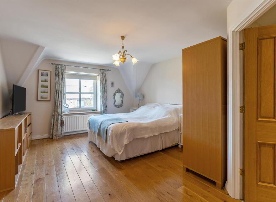 10 Stockbridge Road, Donaghadee, BT21 0PN
