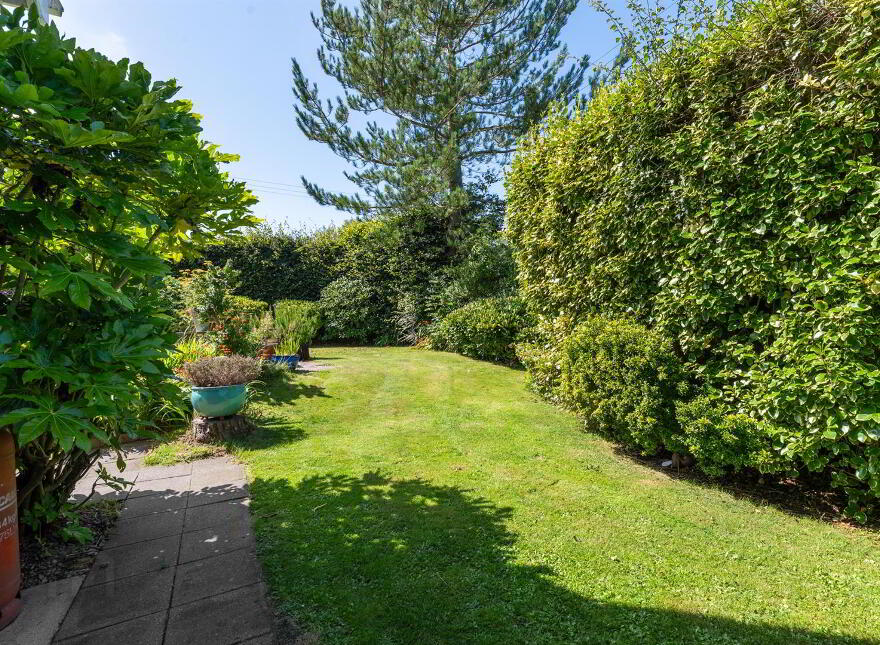 10 Stockbridge Road, Donaghadee, BT21 0PN