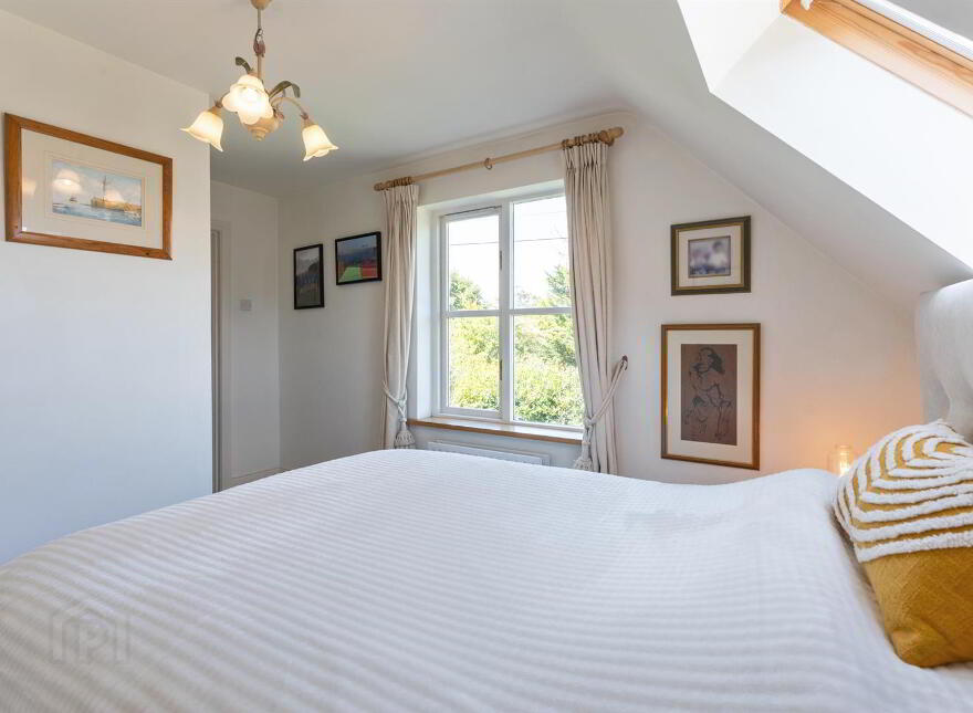 10 Stockbridge Road, Donaghadee, BT21 0PN