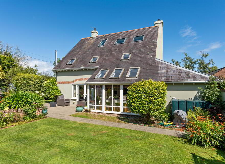 10 Stockbridge Road, Donaghadee, BT21 0PN