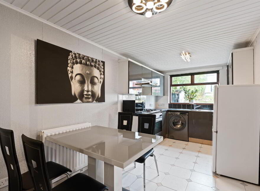 11 Comber Road, Dundonald, Belfast, BT16 2AA