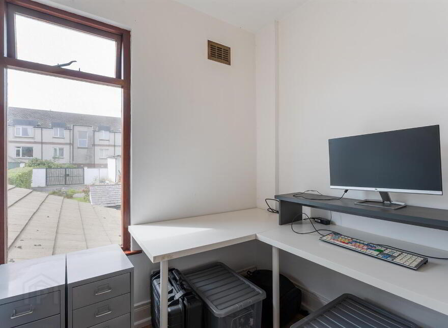 11 Comber Road, Dundonald, Belfast, BT16 2AA