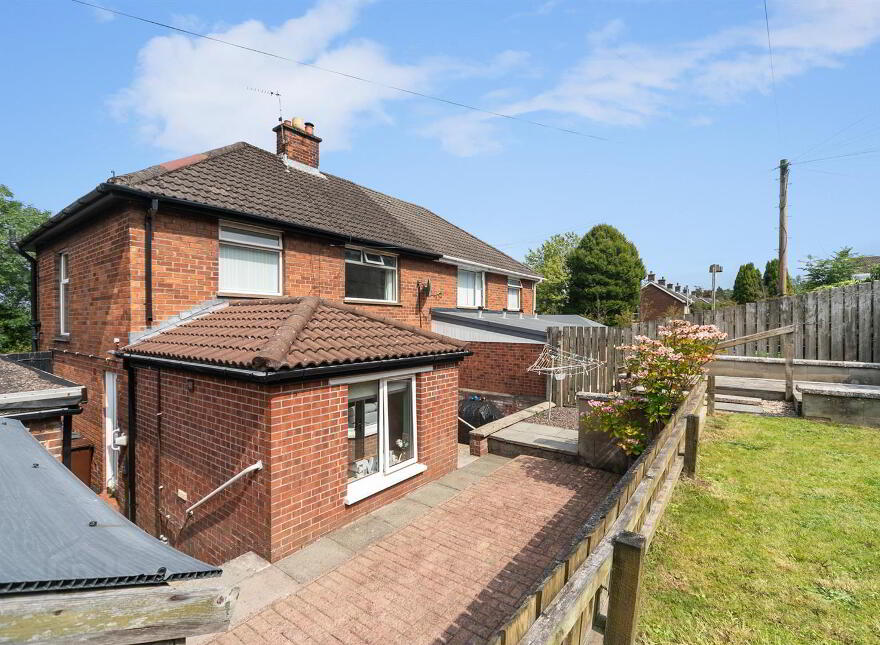 54 Marlfield Drive, Belfast, BT5 7PJ