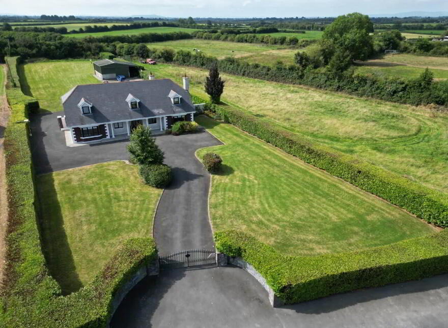 6 Bed Residence On 2.35 Acres, Rahealty, Thurles, E41V3K4
