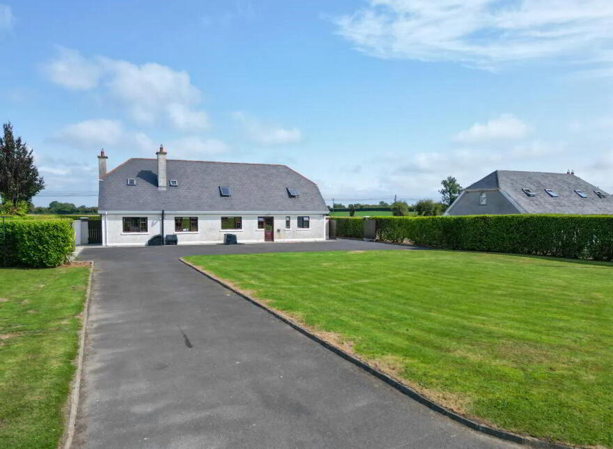 6 Bed Residence On 2.35 Acres, Rahealty, Thurles, E41V3K4
