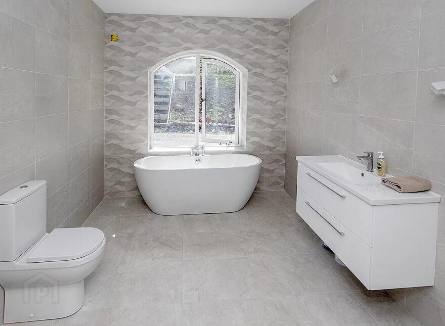 Bear Castle, Shanakill, Ring, Dungarvan, X35NW58