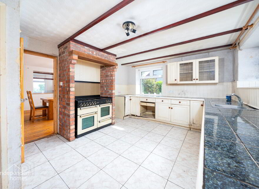 112 Deerpark Road, Larne, BT40 2TE