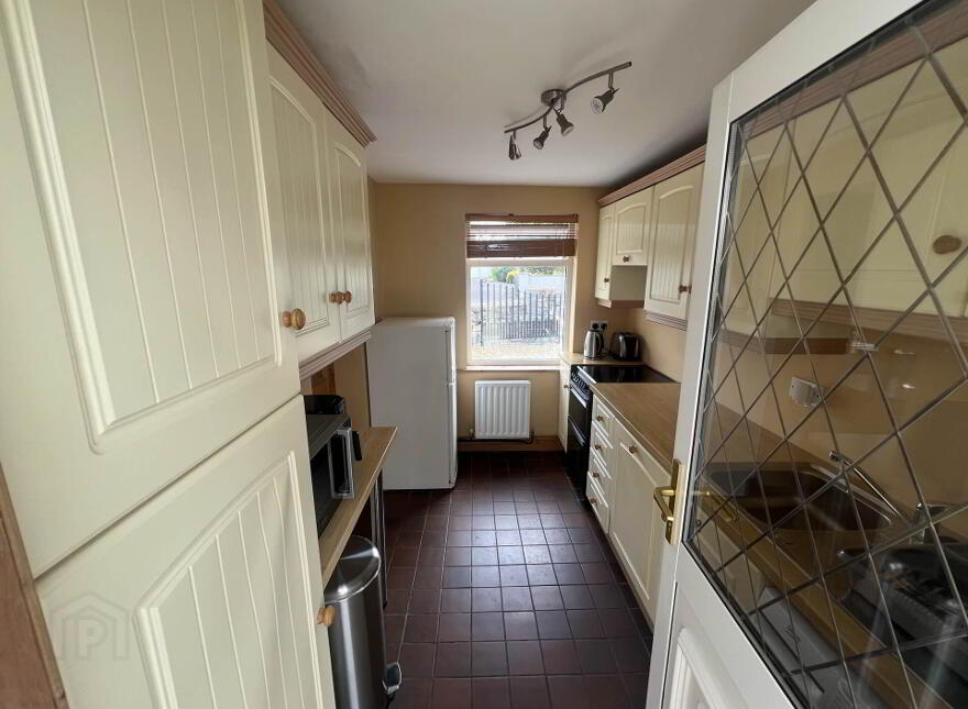 Claremount, Claremorris, F12ER22