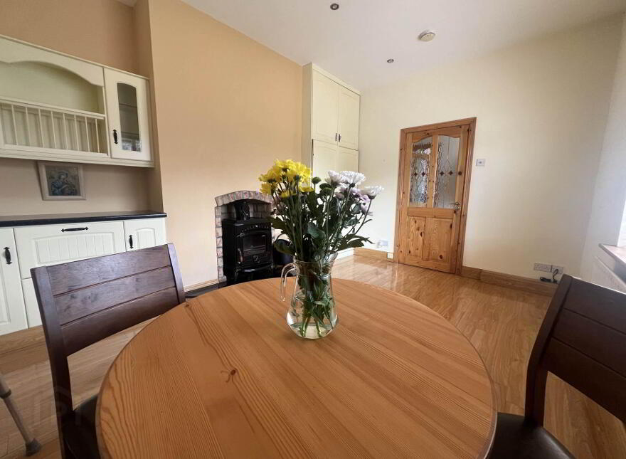 Claremount, Claremorris, F12ER22