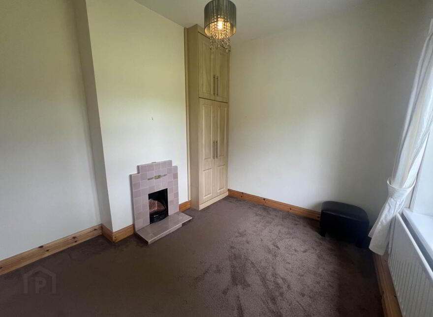 Claremount, Claremorris, F12ER22