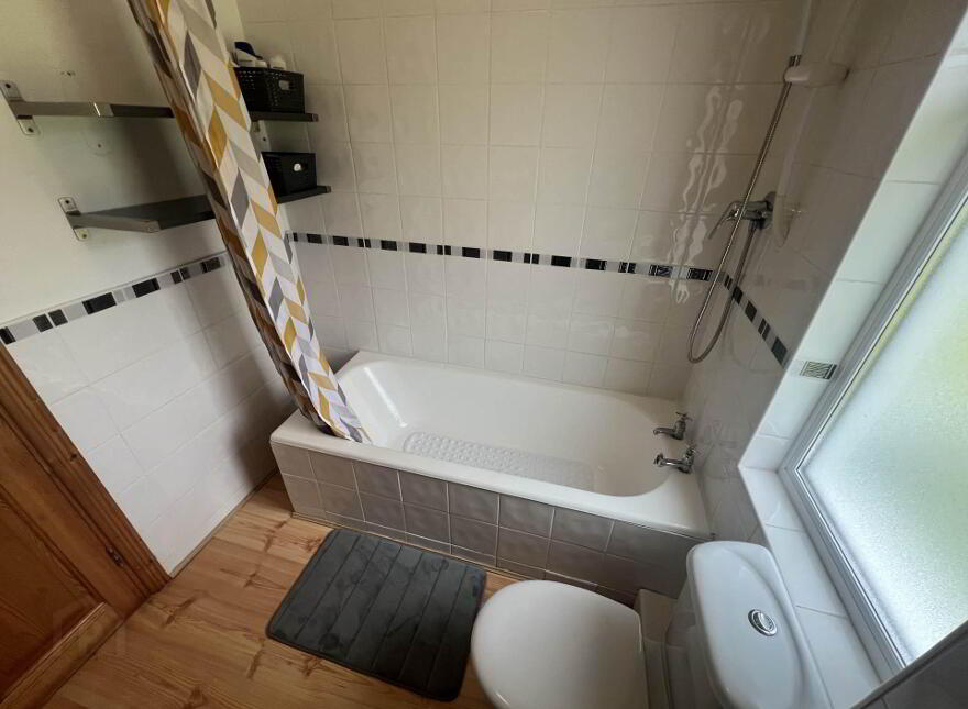 Claremount, Claremorris, F12ER22