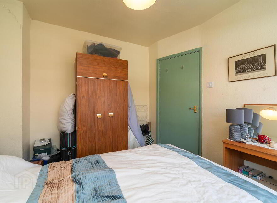 17 Orangefield Gardens, Belfast, BT5 6DP