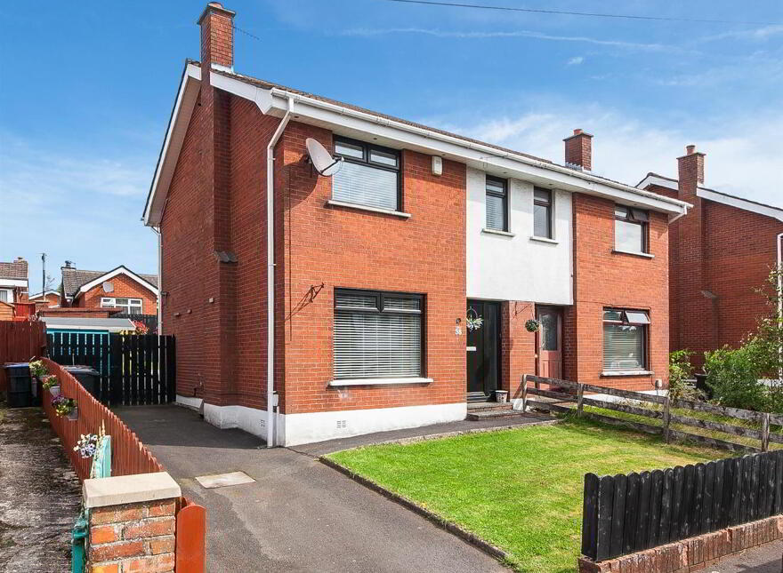 38 Archvale Park, Newtownabbey, BT36 6LL photo