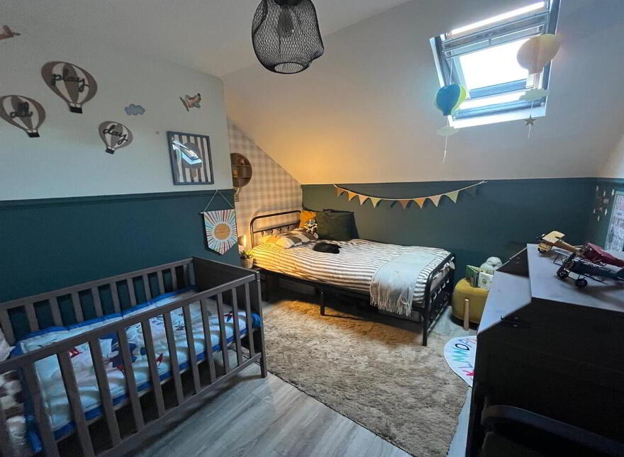 19 Rosemount Gardens, Cavehill, Belfast, BT15 5AG