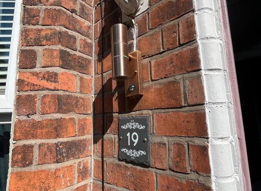 19 Rosemount Gardens, Cavehill, Belfast, BT15 5AG