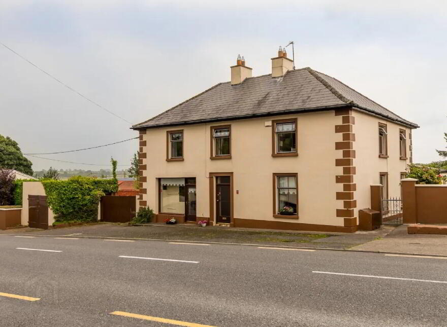 Castleplunkett, Castlerea, F45E425 photo