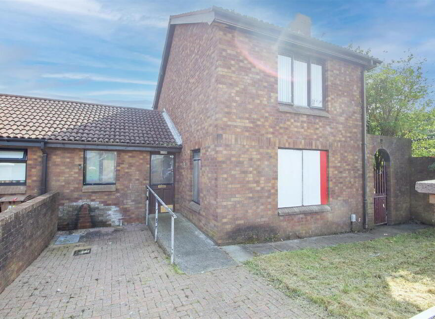 47 Springhill Avenue, Belfast, BT12 7QE