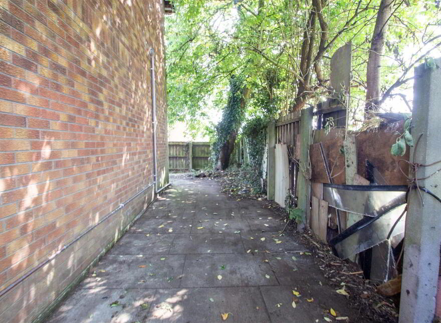 47 Springhill Avenue, Belfast, BT12 7QE