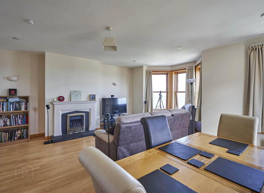Apt 3, Lorelei, Princetown Road, Bangor, BT20 3TF