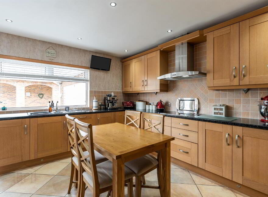 8 Beverley Drive, Newtownards, BT23 7UF