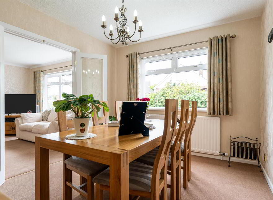 8 Beverley Drive, Newtownards, BT23 7UF