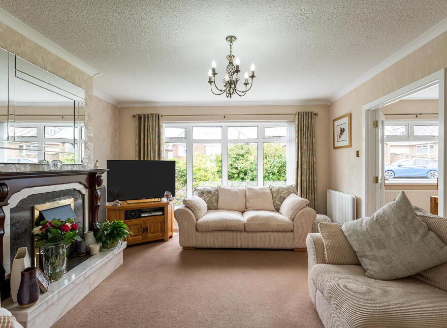 8 Beverley Drive, Newtownards, BT23 7UF