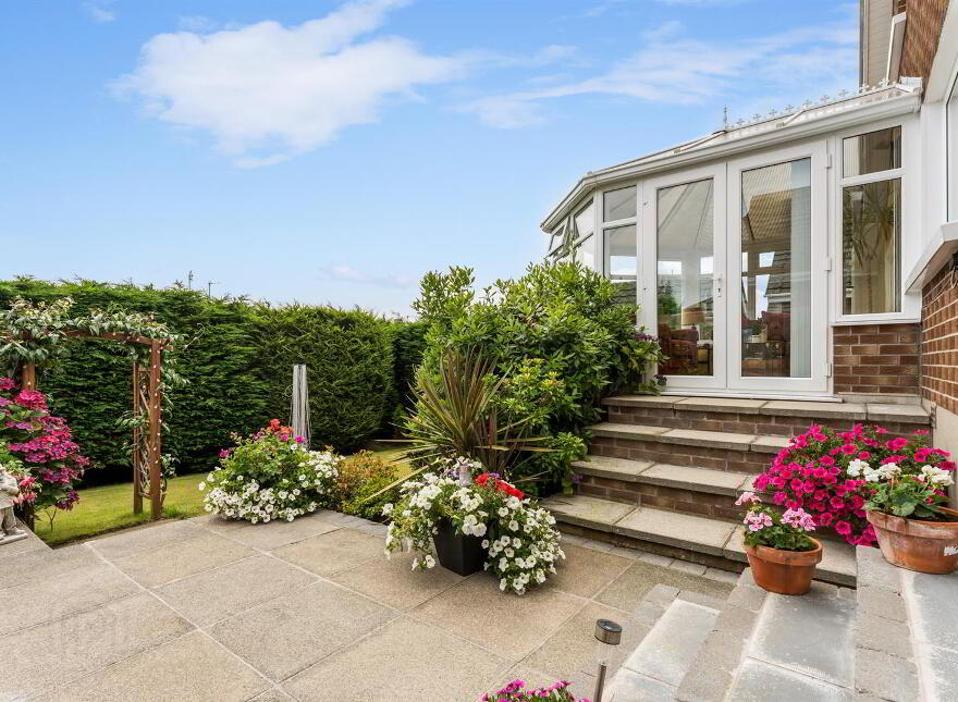 8 Beverley Drive, Newtownards, BT23 7UF