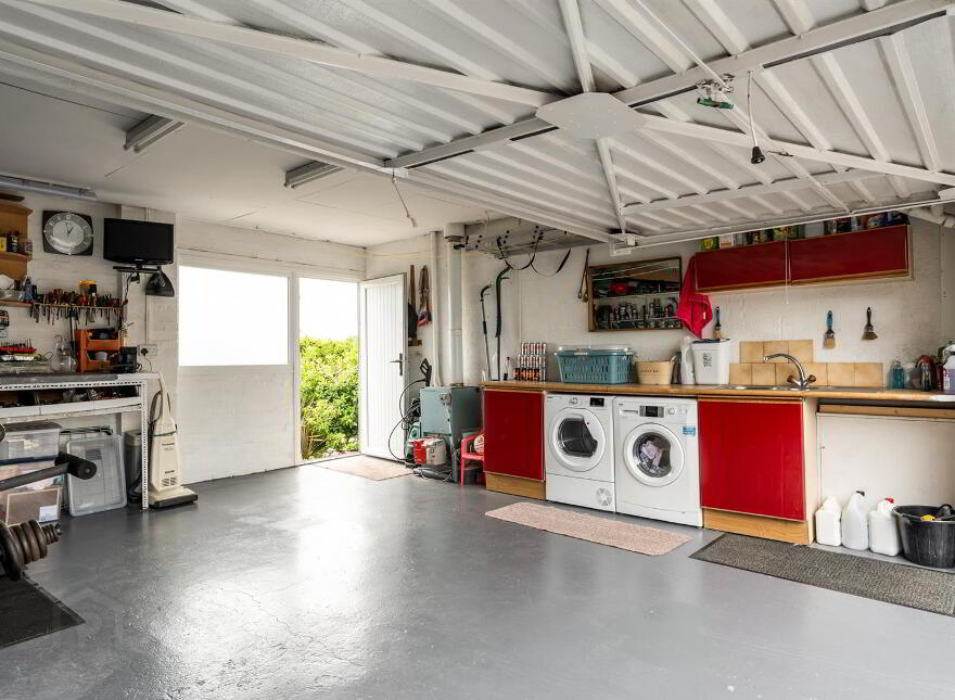 8 Beverley Drive, Newtownards, BT23 7UF
