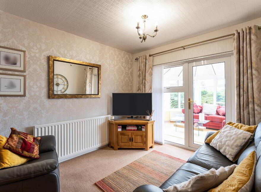 8 Beverley Drive, Newtownards, BT23 7UF