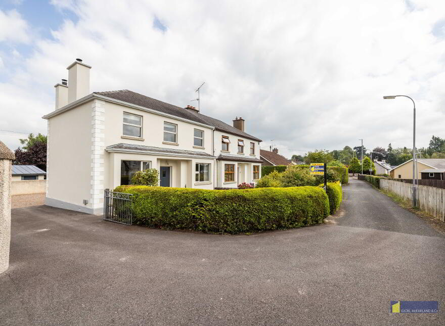 8 Lower Chanterhill Road, Enniskillen, BT74 6NQ