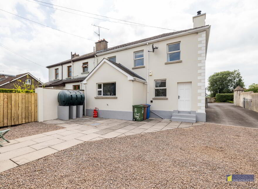8 Lower Chanterhill Road, Enniskillen, BT74 6NQ