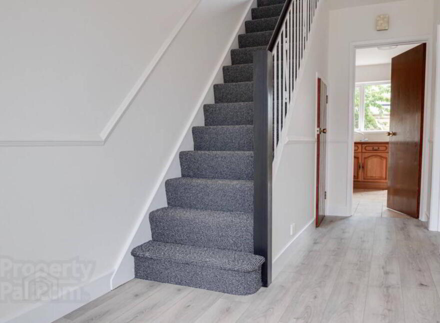 8 Carlton Park, Bangor, BT19 6WR