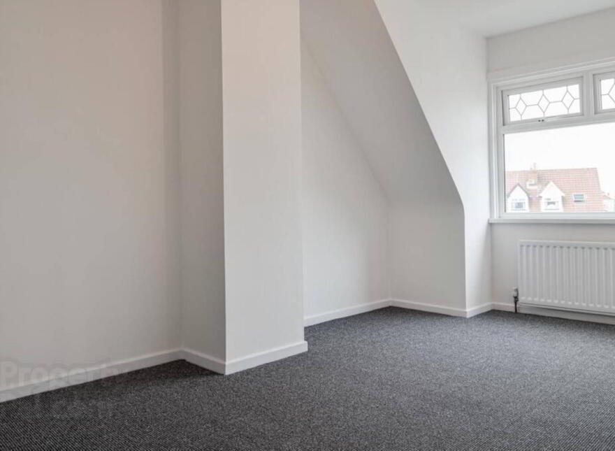 8 Carlton Park, Bangor, BT19 6WR
