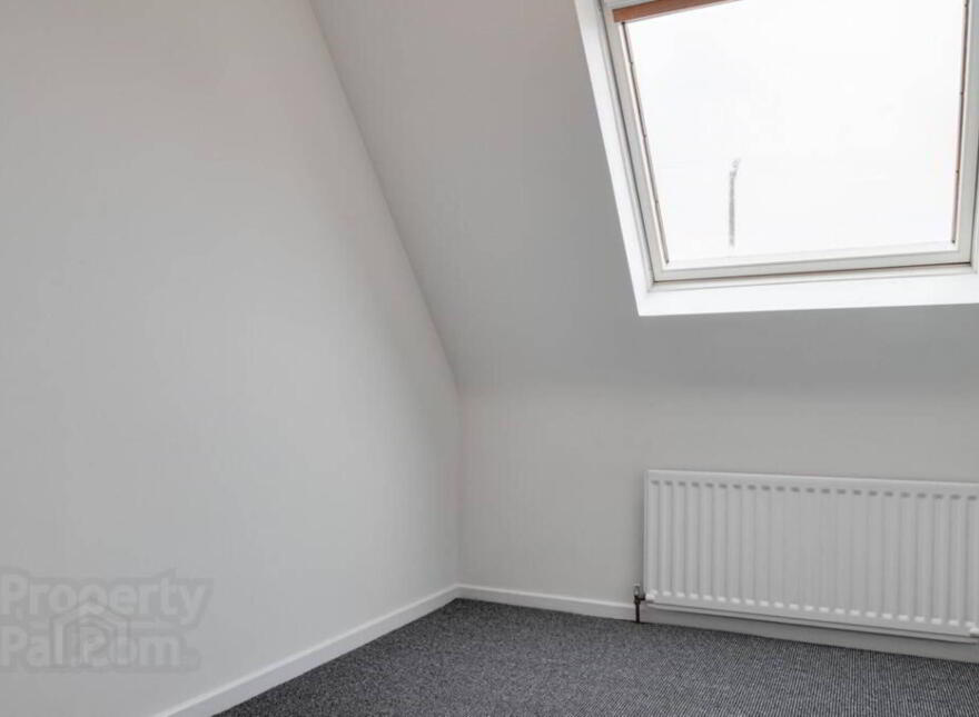 8 Carlton Park, Bangor, BT19 6WR