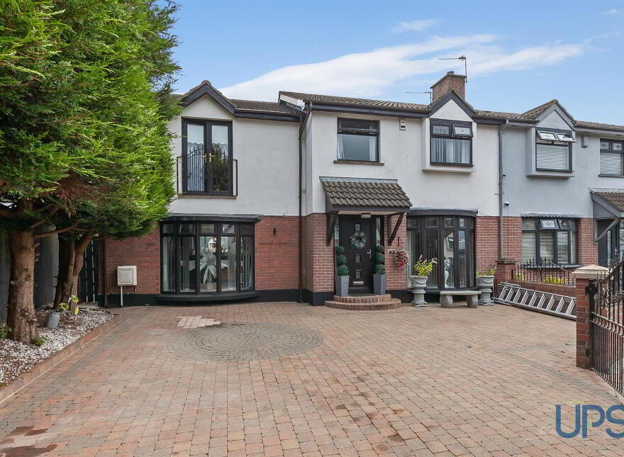 56 Lagmore Grove, Stewartstown Road, Belfast, BT17 0TD
