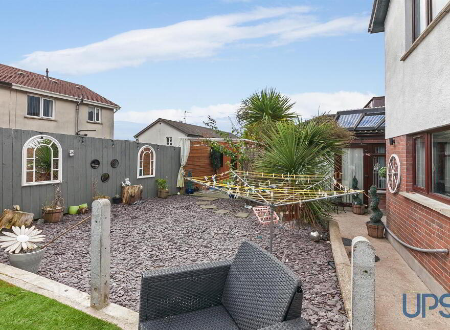 56 Lagmore Grove, Stewartstown Road, Belfast, BT17 0TD