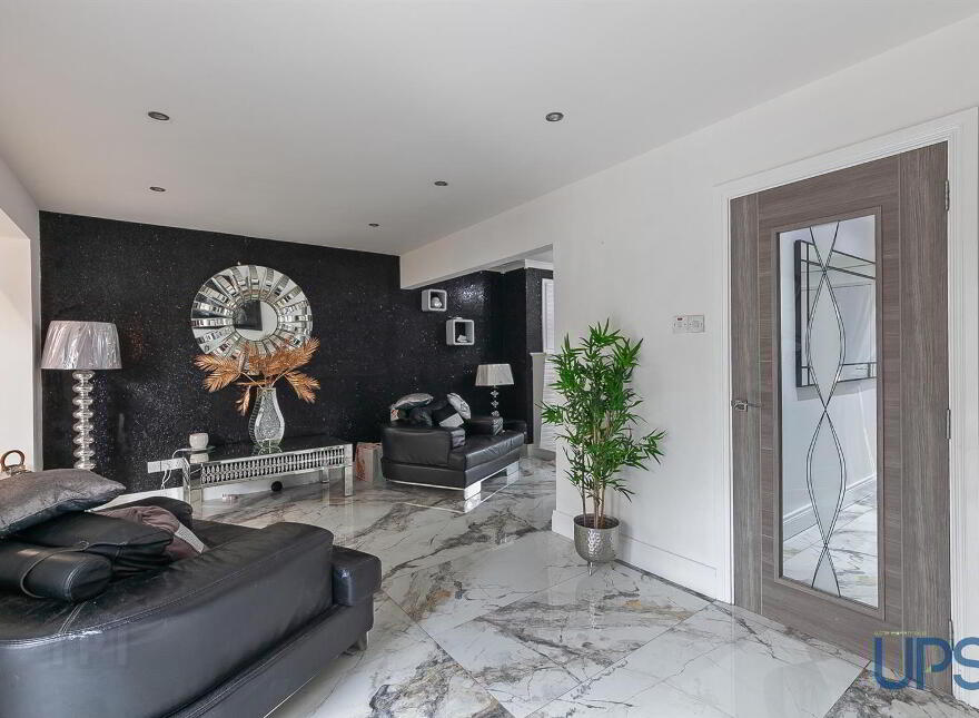 56 Lagmore Grove, Stewartstown Road, Belfast, BT17 0TD
