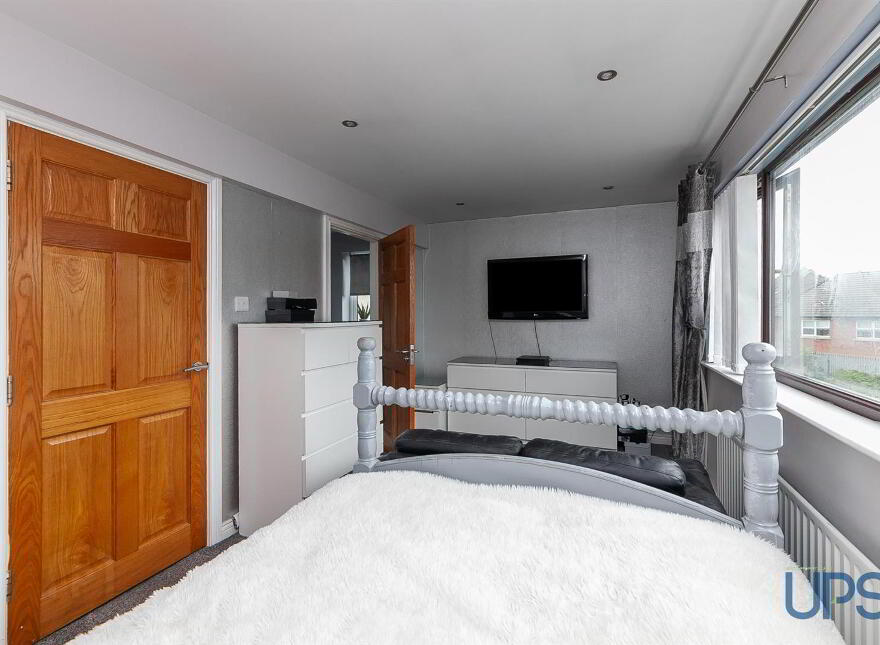 56 Lagmore Grove, Stewartstown Road, Belfast, BT17 0TD