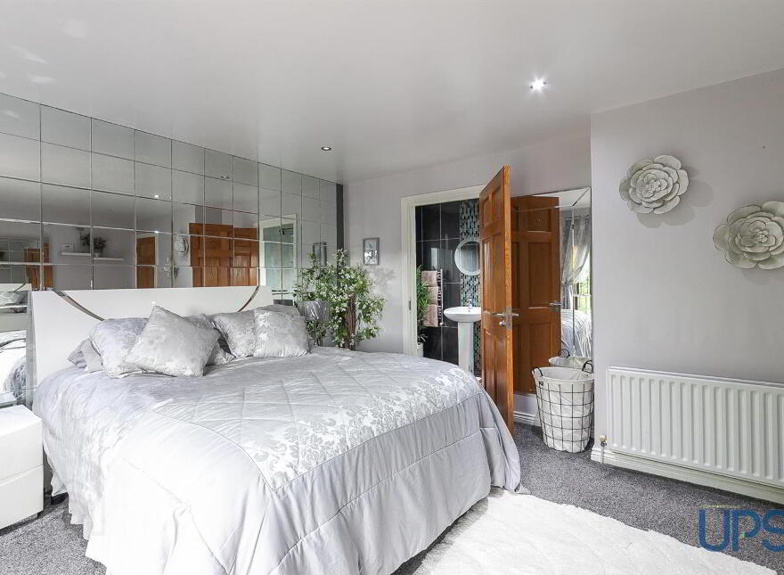 56 Lagmore Grove, Stewartstown Road, Belfast, BT17 0TD